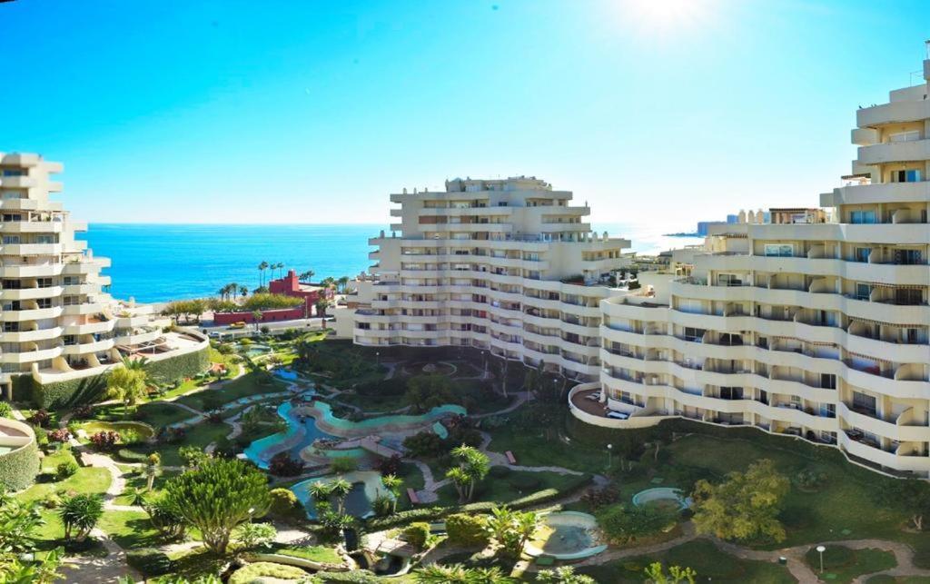 Benalbeach 09 Apartment Benalmadena Bagian luar foto